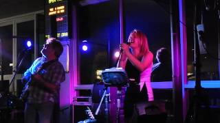 Vanessa Lea & Roadtrain Rocking Bermagui Country Club  with a Lady Antebellum  song - Need You Now