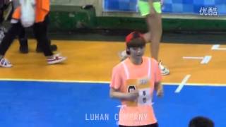 140526 MBC CUP Luhan Focus - Gets hit by a ball