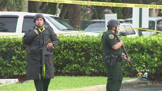 Chaos Erupts After Shooting Scare At Town Center Mall In Boca Raton