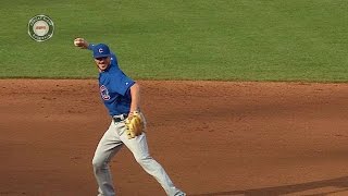 CHC@SF: Bryant makes a nice play on grounder to third