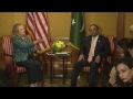 clinton meets pakistani president