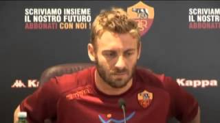 Daniele De Rossi REJECTS Man City to stay at Roma468