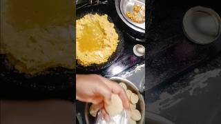 hi friends   snacks recipe pillalaku intlo Ragada chart pani puri 😋#subscribe -@rajefoodvlogs5927