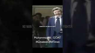 Muhammad Ali boxes amateur boxer
