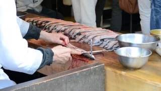 成田山 川豊 鰻さばき　slicing eel Naritayama Naritasan Shinshoji Temple