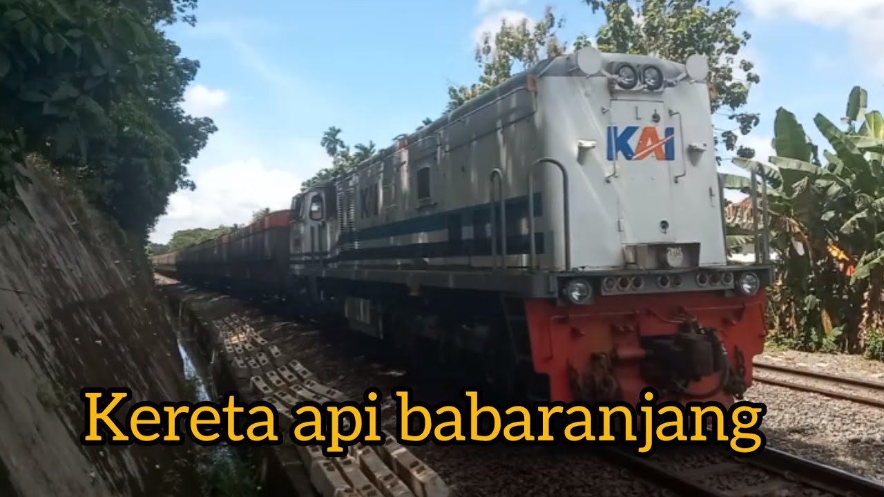 Kereta Api Babaranjang Cc206 Ii Cc204 Youtube