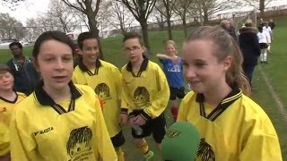 TVEllef: Ook veel meisjes op schoolvoetbaltoernooi