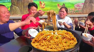 Made a big pot of stewed eggplant noodles