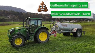 Herbstliche Gülleausbringung am Milchviehbetrieb Hartl: JOHN DEERE 6130R mit Vakutec Güllefass