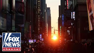Widespread power outages reported in Manhattan