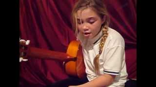 Florence Pugh sings Lonesome Town
