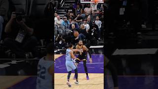 That had to hurt 😂 #InTheFace #NickRichards #DesmondBane #Suns #Grizzlies #NBA #Basketball #Funny