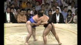 Hokutenyu vs. Chiyonofuji : Nagoya 1985 (北天佑 対 千代の富士)