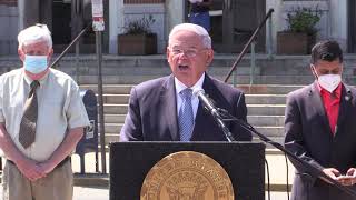 Menendez Stands with NJ Mail Carriers, Demands President Trump End Assault on U.S. Postal Service