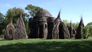 Sizeable Sculptures grow at the Montreal Botanical Garden