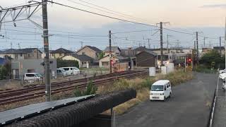 【定刻運行】しおかぜ２号は、8000系5両編成で、妹尾駅を通過、岡山に向かいました。