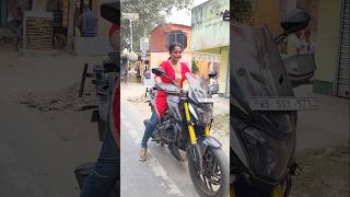 Tohfa Instrumental 🔥 Which One Is Best R15 Or Pulsar 220 #ladybiker #trending #shorts #youtube