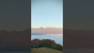 23.10.31 【長峰山 絶景】目の前にそびえる北アルプスと雲海，ほぼ満月そして紅葉