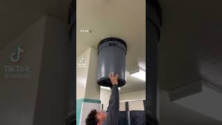 HOW TO HOTBOX A BATHROOM IN SCHOOL 😱👌🏾#shorts