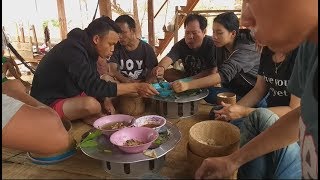 ลาบไก่ต๊อกแนวกินเที่ยงแชบๆใด《》ລາບໄກ່ຕັອກແນວກິນທຽ່ງ