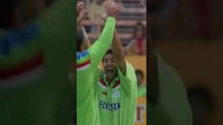 WASIM AKRAM BEST BOWLING | WORLD CUP 1992 | Wasim Akram bowling | 1992 World Cup. #4k #foryou #4u