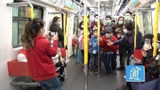 港鐵屯馬線一期正式通車　夫婦坐首班車度情人節