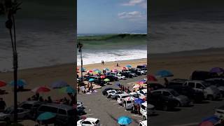 Biggest Ocean Waves Hits Beach