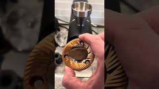 Zerno Z1 - Adjusting Grind Size on a Flat Burr Grinder