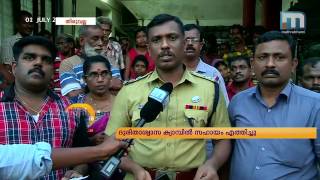 Police help people in relief camps ദുരിതാശ്വാസ ക്യാമ്പില്‍ സഹായം എത്തിച്ച് പോലീസ്