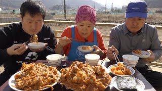 아버지,어머니와 함께 가마솥 [[아귀찜(Steamed monkfish smothered in Spicy sauce)]] 요리\u0026먹방!! - Mukbang eating show