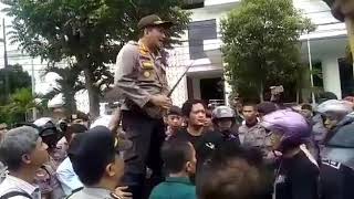 #salut Polisi pemberani - redam aksi bela tauhid