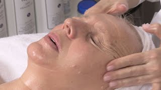 Lifting And Firming Facial Massage With Laila