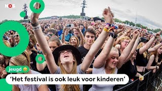 Hossen, springen en zingen op de 50ste keer Pinkpop