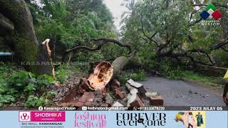 അതിശക്തമായ മഴയില്‍ ഉദുമ ഗ്രാമ പഞ്ചായത്തിലെ പടിഞ്ഞാറന്‍ ജനതയുടെ ജീവിതം ദുരിതത്തിലും ദുസ്സഹവുമായി.