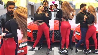 Baapre!! Yeh क्या Khole आम Pappi 💋 Rakhi Sawant Openly Kissing Her BF Adil On Middle Of The Road