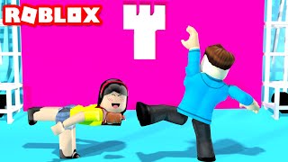 I M The Only One Roblox Hole In The Wall Microguardian - roblox hole in the wall hack youtube