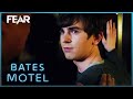 Norman Becomes 'Mother' During Therapy | Bates Motel