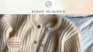 Opsamling til højre skulder på September jakke og September sweater