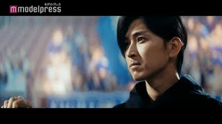 松田翔太・桐谷健太・濱田岳“三太郎”が現代でサッカー観戦 「au 5G」新CM＆メイキング