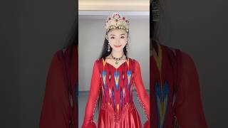 Beautiful dance teacher 美丽的姑娘 新疆民族舞