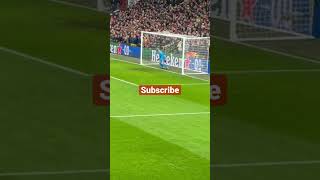 Lewandowski Penalty Against Man United