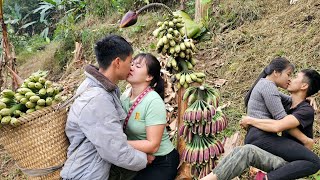 Life Off the Grid, Living Simply - Harvesting Wild Bananas for Sale