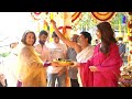 actress pooja hegde hilarious fun at ssmb28 pooja ceremony namrata shirodkar raibow tv