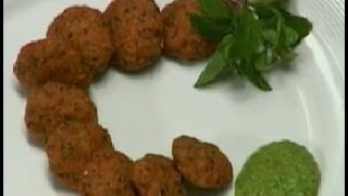 Kozhi Kara Vadai (Chicken \u0026 Potato Vada) - Sanjeev Kapoor - Khana Khazana