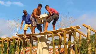 Pasang Labe ( Hiasan Tiang Rumah Sumba)