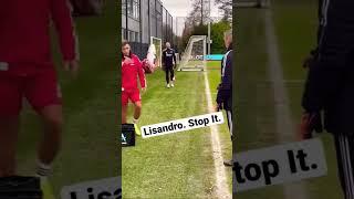 New Man Utd signing Lisandro Martinez skills in training
