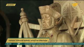 Өскемендік мүсінші тарихи тұлғалардың бейнесін ағаштан ойып жасайды