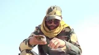 Border Security Force jawan 'boils' egg in sand in Bikaner, Rajasthan | BSF