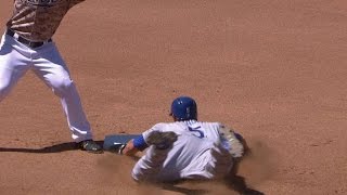 LAD@SD: Seager tallies his first career stolen base