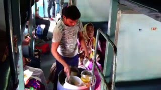 Food On Wheels of Indian Railways | Very Popular Masala Bhel Puri | Street Food Of India